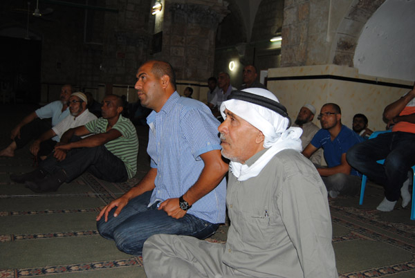  بالصور: لجنة الحج والعمرة المشتركة تنظم اجتماعاً لحجاج مدينة الرملة 